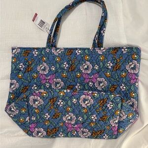 Vera bradley Floral Blue Tote Bag (wild prairie)